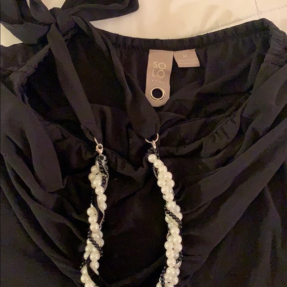 Halter tank top with designed neckline - Picture 4 of 5